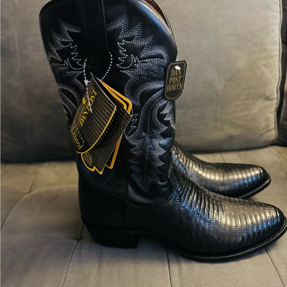 Dan Post Other - Dan Post Black Cowboy & Western Boots with Pointed Toe and Decorative Stitching